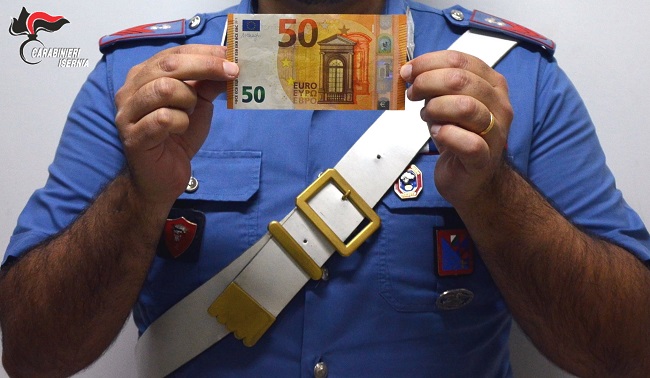 Spaccio di banconote false, 20enne fermata in provincia di Isernia