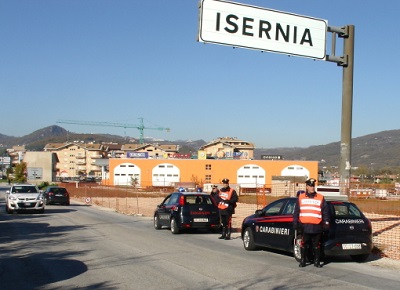 foto carabinieri in azione a Isernia