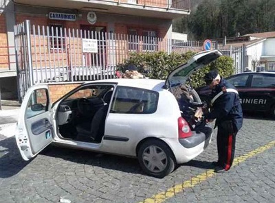 foto perquisizione auto