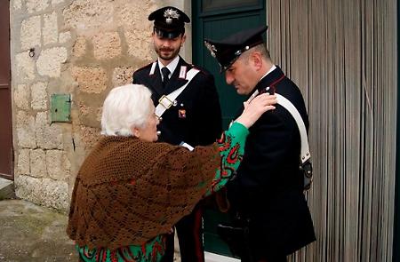 Isernia, 80enne sventa una truffa grazie ai consigli dei Carabinieri