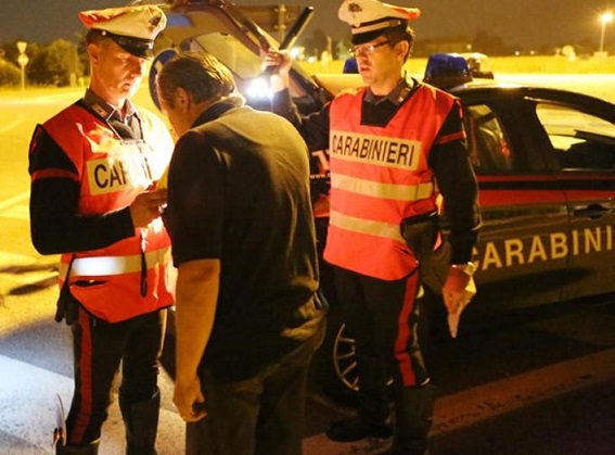 controllo etilometro Carabinieri