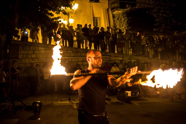 spettacolo con il fuoco