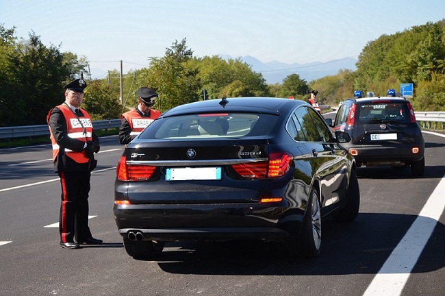 foto controlli Carabinieri