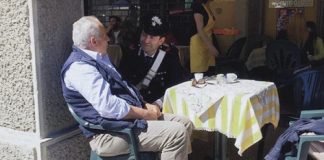 foto Carabinieri con anziani