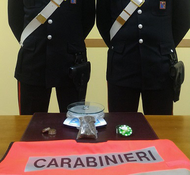 Carpinone, nascondeva marijuana in auto: fermato uno studente