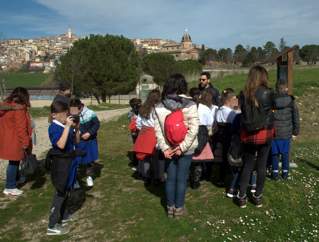 Montenero di Bisaccia: visita ai Calanchi per gli alunni di Palata