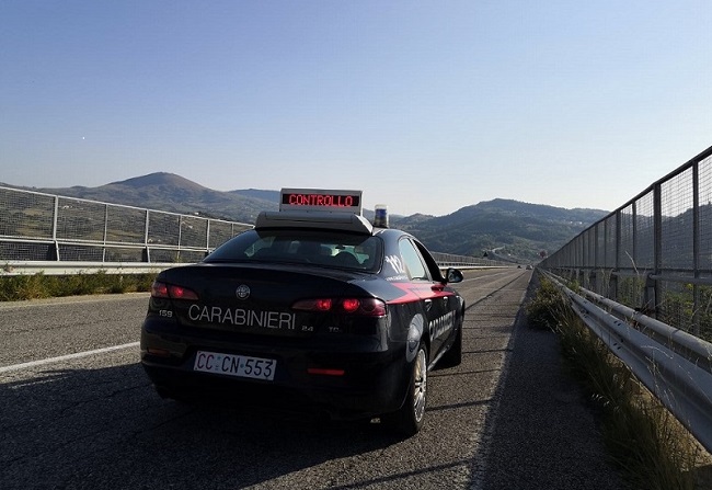 controlli carabinieri strada