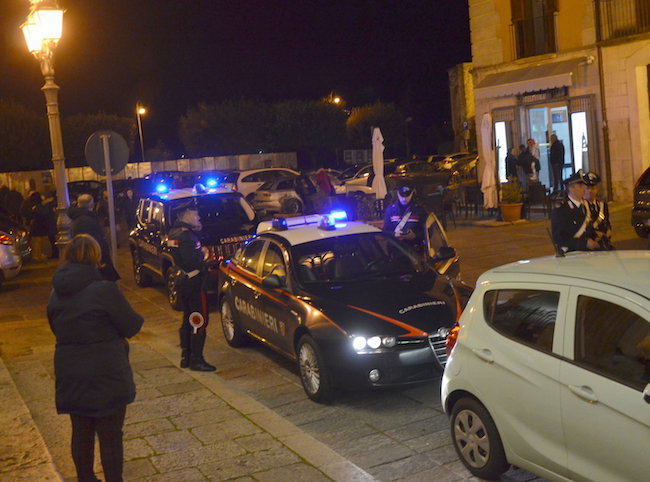 controlli Carabinieri ponte lungo