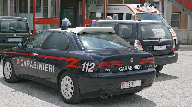 carabinieri auto