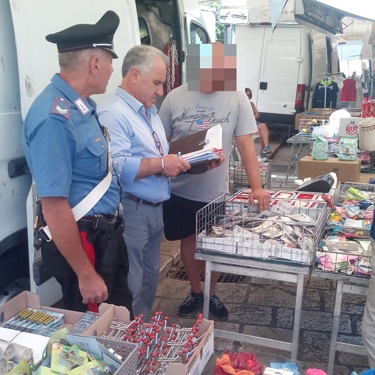 foto controllo carabinieri al mercato
