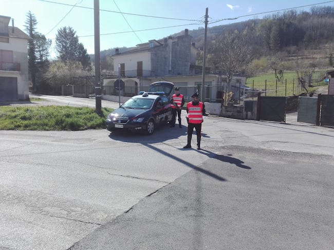 carabinieri in azione