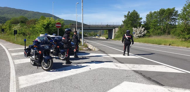 posto di blocco carabinieri isernia