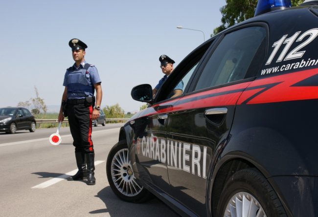 carabinieri posto di blocco