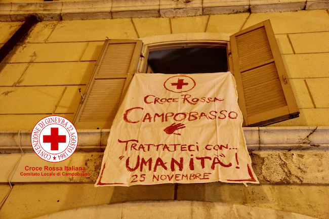 Trattateci con Umanità 25 Novembre