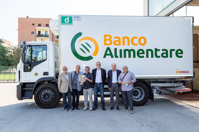 donazione lions banco alimentare