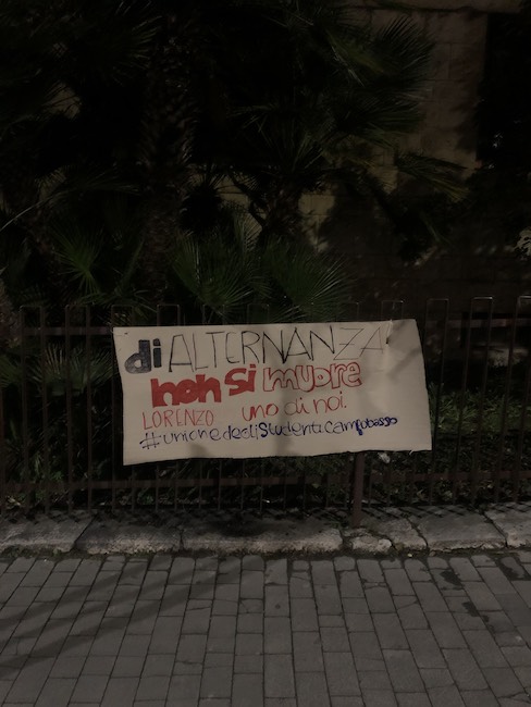 striscione in alternanza