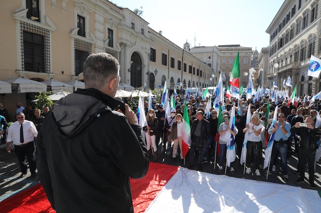 giuliano manifestazione