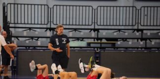 coach sabatelli osserva gruppo