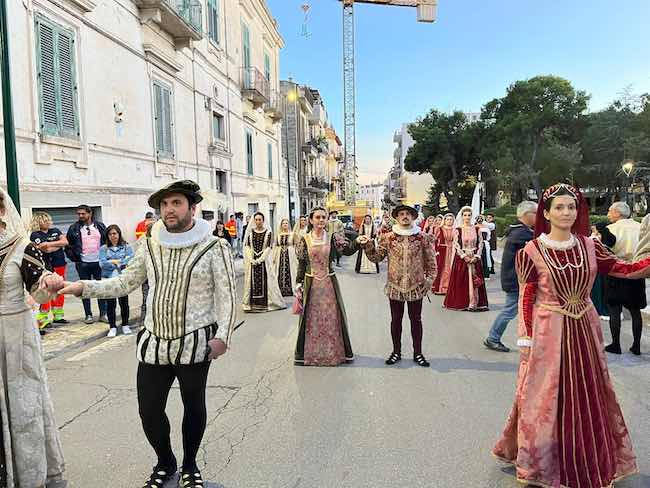 corteo gravina