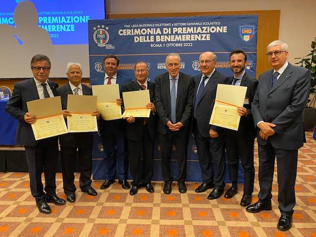 gruppo premiati benemerenze lnd