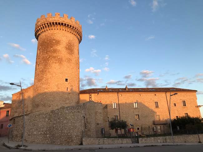 colletorto torre angioina