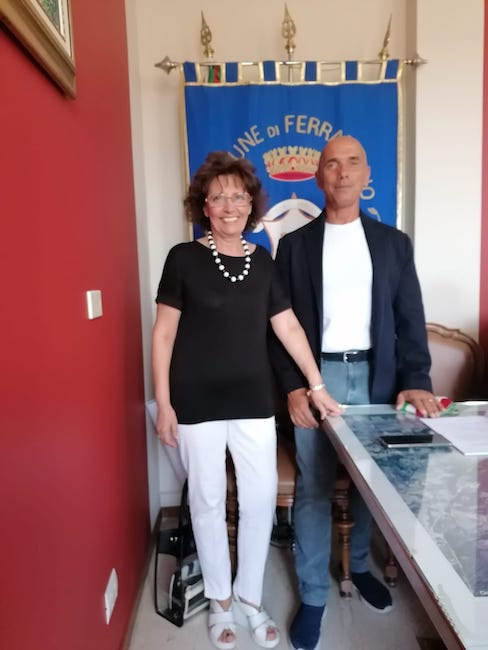 dina d'onofrio e sindaco cerio