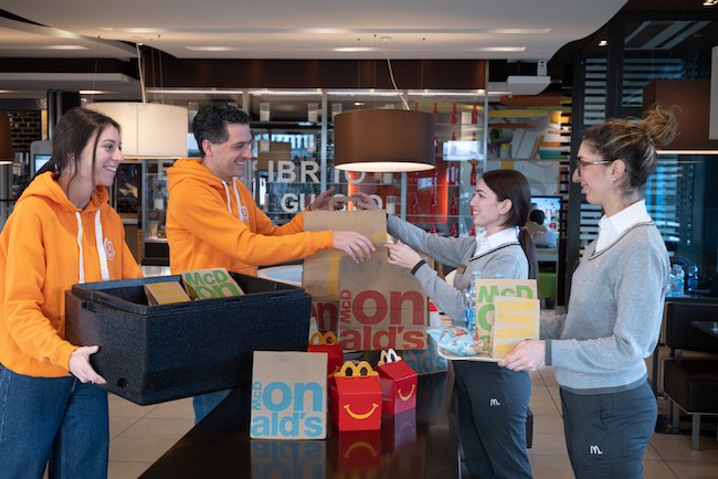 mcdonald's sempre aperti a donare