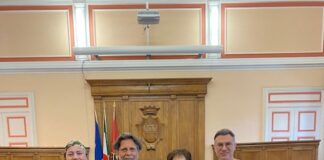 assessore marcheggiani con direttivo consulta