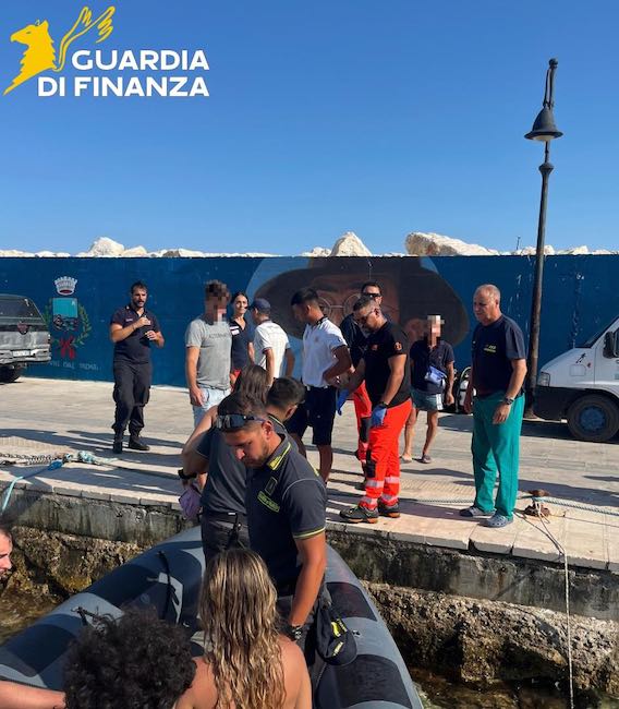 salvataggio diportisti isole tremiti