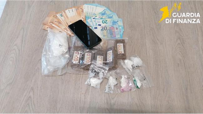 sequestro droga 22 luglio 2025