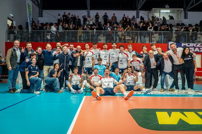 festa spike 25 ottobre 2025