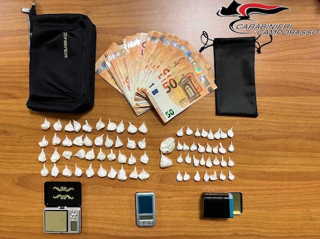 droga refurtiva sequestrata 4 novembre 2025