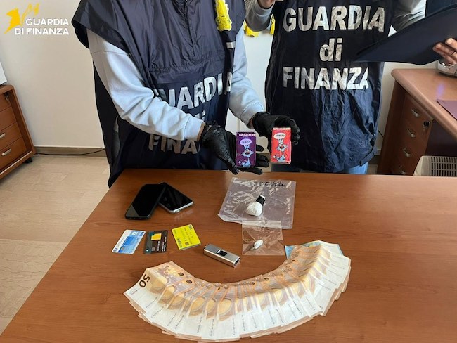 sequestro hashish 19 novembre 2025