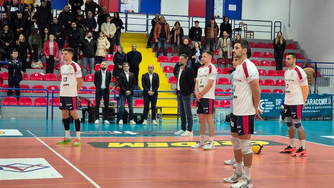 minuto di raccoglimento spike