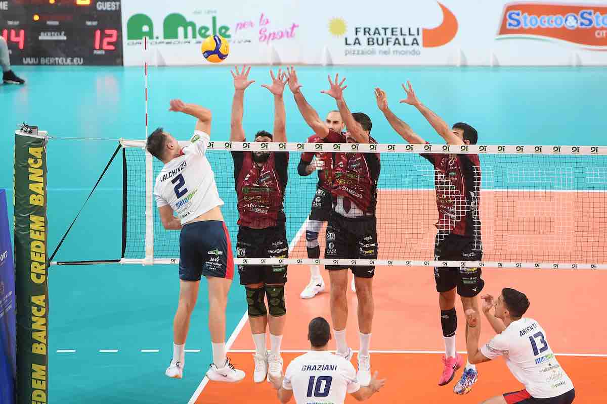 valchinov prova a superare il muro reggino