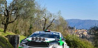 Giuseppe Testa chiude decimo al Ciocco: problemi elettrici frenano il debutto 2026 testa in azione sulle strade toscane