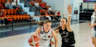 tateo cerca di fermare connelli