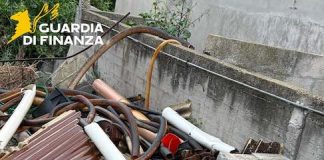 Sequestrati due capannoni con amianto a Larino: denunciate due persone degrado capannoni
