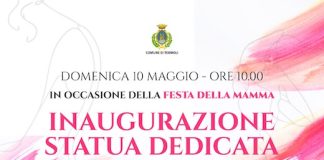 statua dedicata a mamme termoli