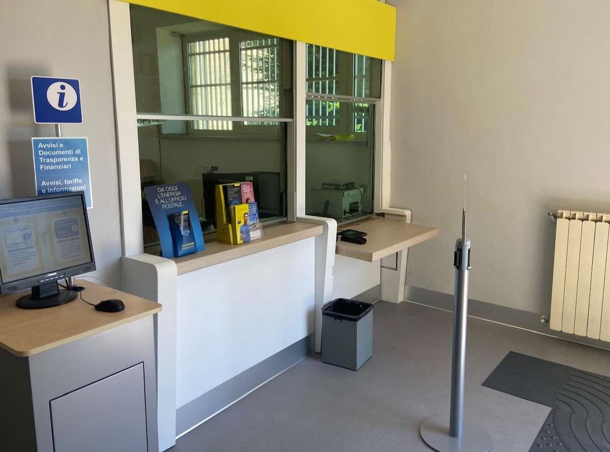 ufficio postale molisano dopo lavori del progetto polis