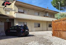 Civitacampomarano, sperona tre persone sedute su una panchina: arrestato un pregiudicato carabinieri civitacampomarano