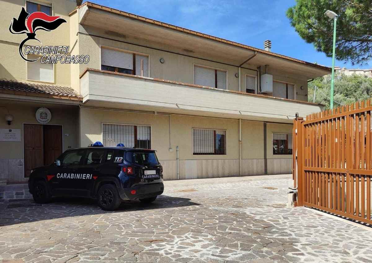 carabinieri civitacampomarano