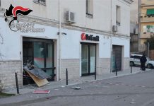 Assalti ai bancomat nel Basso Molise: tre misure cautelari bancomat assaltato