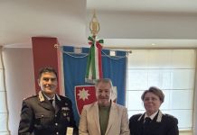 Il Presidente Roberti accoglie il Colonnello Lopez roberti carabinieri