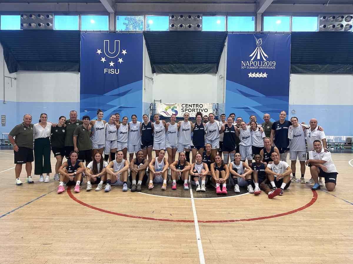 gruppo magnolia con napoli