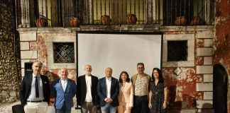 Oltre lo schermo: a Macchia d’Isernia il cinema sociale incontra la comunità in Piazza Lemme oltre lo schermo