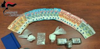 Campomarino, blitz antidroga dei Carabinieri: tre arresti e oltre 290 grammi di stupefacenti sequestrati soldi droga 29 settembre 2026