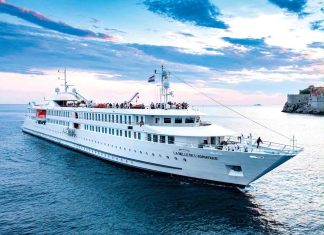 Nave da crociera “La Belle de l’Adriatique” a Termoli la belle de l'adriatique