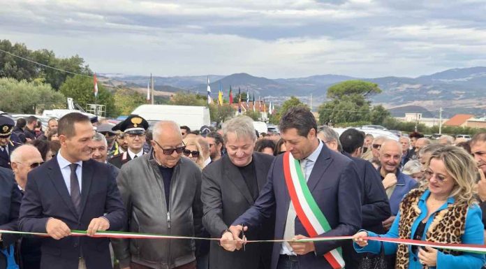 taglio nastro fiera larino